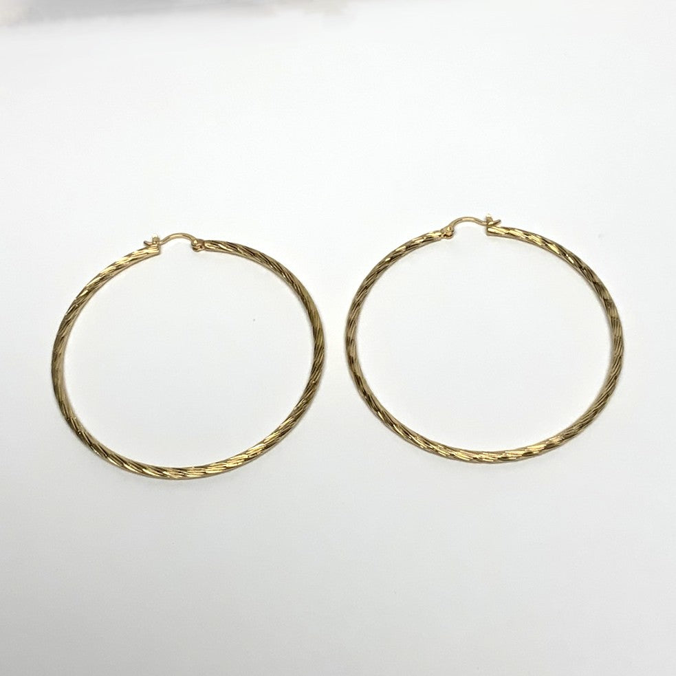 Big Ribbed Hoop Earrings