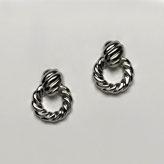 Ribbed Circle Drop Clip On Earrings