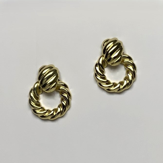 Ribbed Circle Drop Clip On Earrings