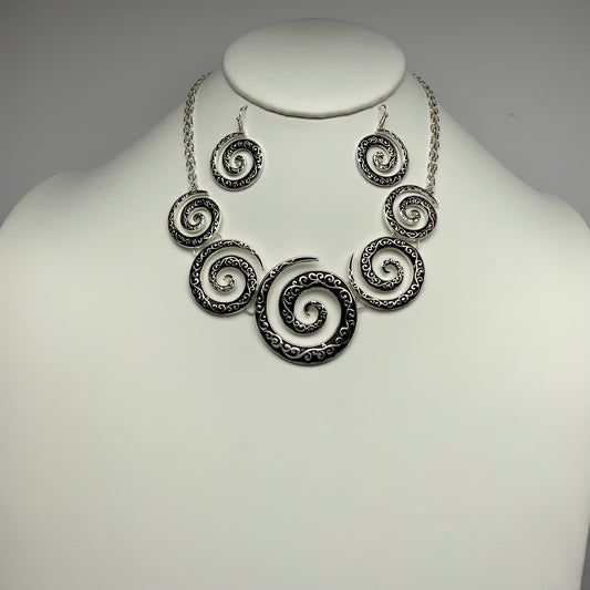 Textured Spiral Necklace Set