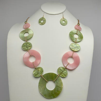 Lucite Hoops Necklace Set