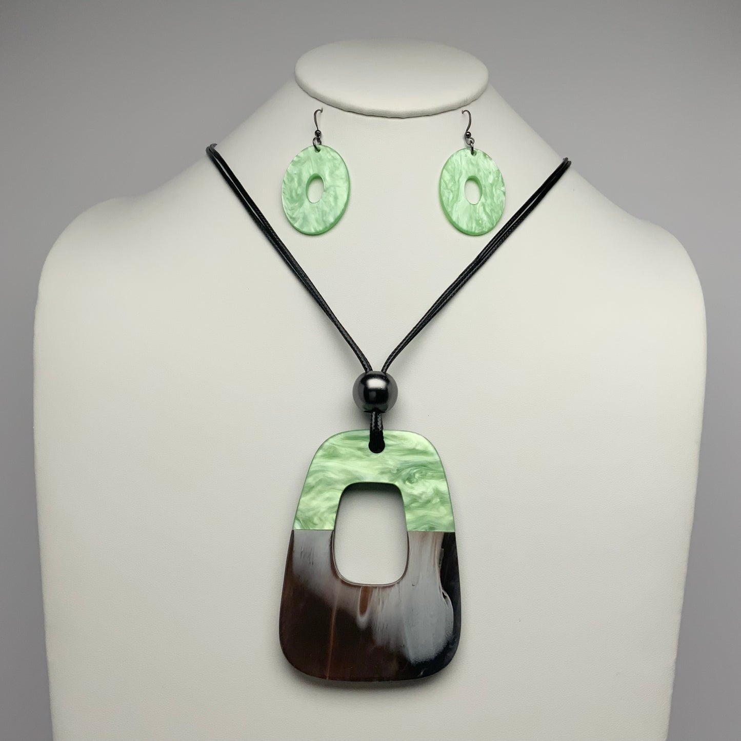 Lucite Square Drop Necklace Set