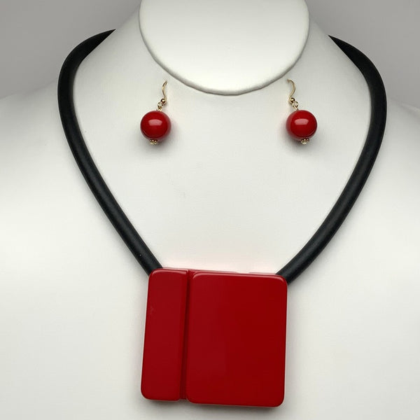 Magnetic Red Square Necklace