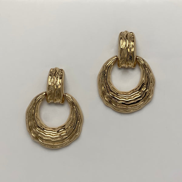 Wavy Metal Hoop E