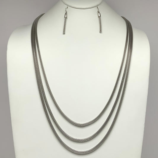 Layered Snake Chain Necklace Set