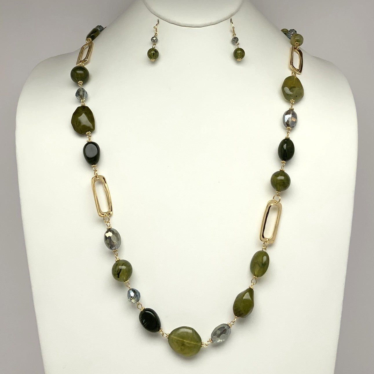 Lucite Spheres Rectangle Drop Necklace Set