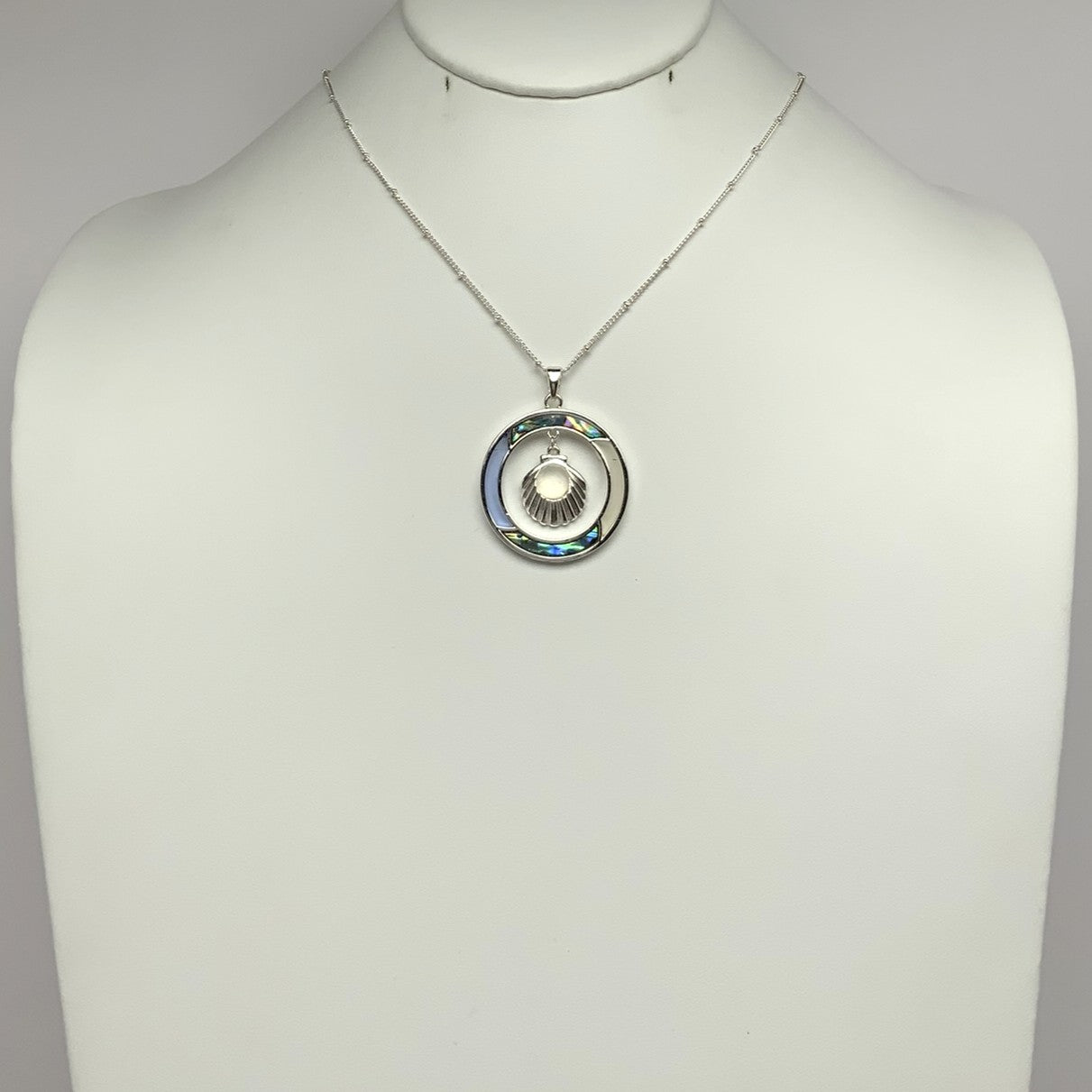 Circle Abalone Clam Shell Necklace
