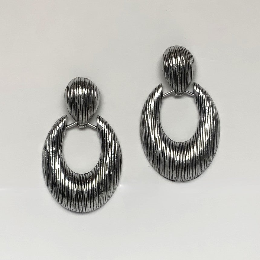 Textured Metal Oval Door Knocker Clip Earring