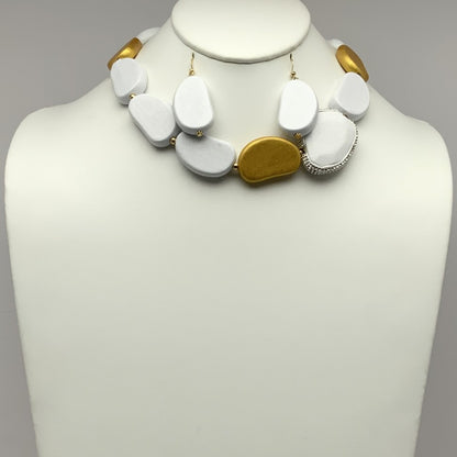 Flat Wood Nugget Necklace Set