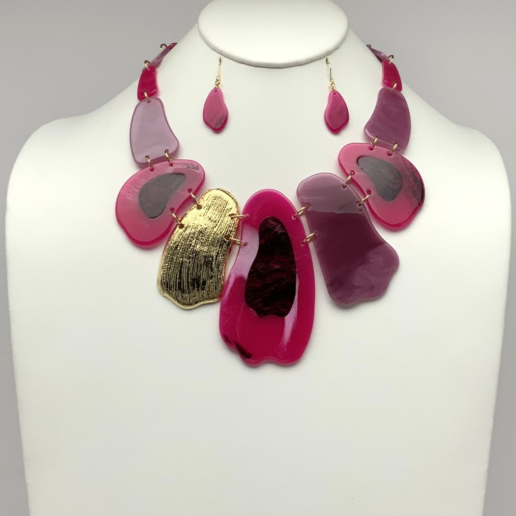 Two-Toned Lucite Necklace Set