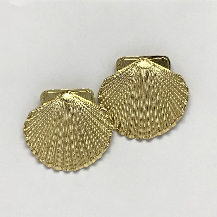 Clam Shell Earrings