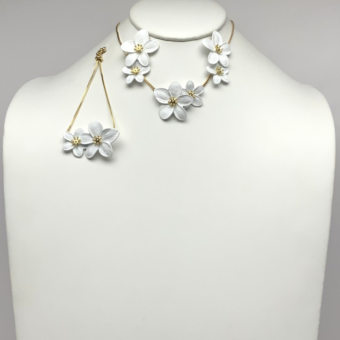 Clay Flower Necklace Set with Bracelet