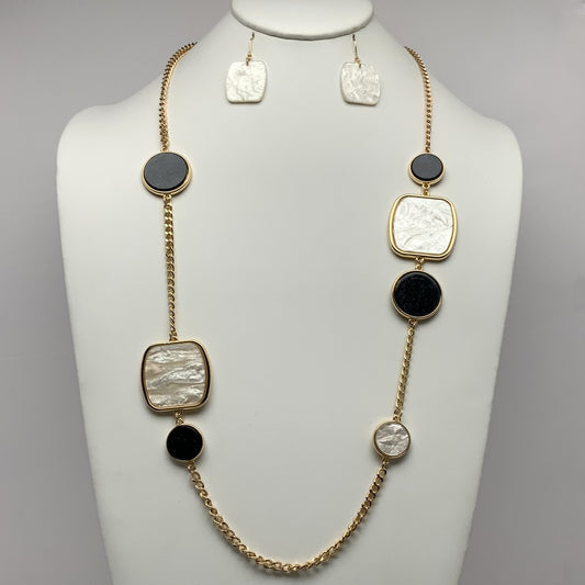 Long Chain with Glassy/Lucite Squares and Circles Necklace Set