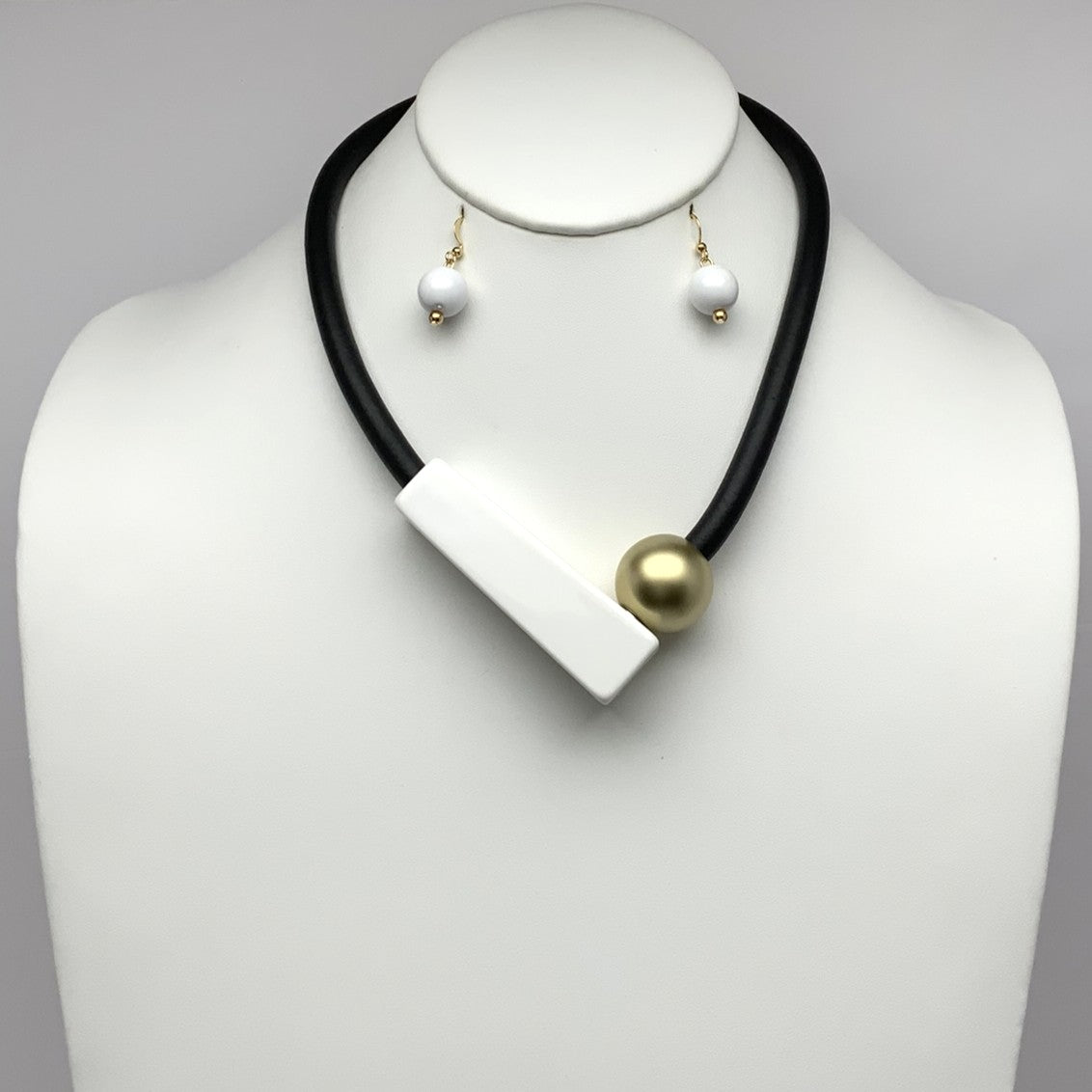 Short Thick Rubber Corded Magnetic Front Necklace Set with Bar and Ball