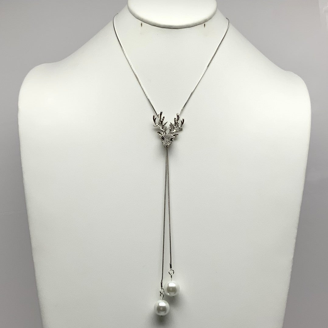 Reindeer Pearl Snake Chain
