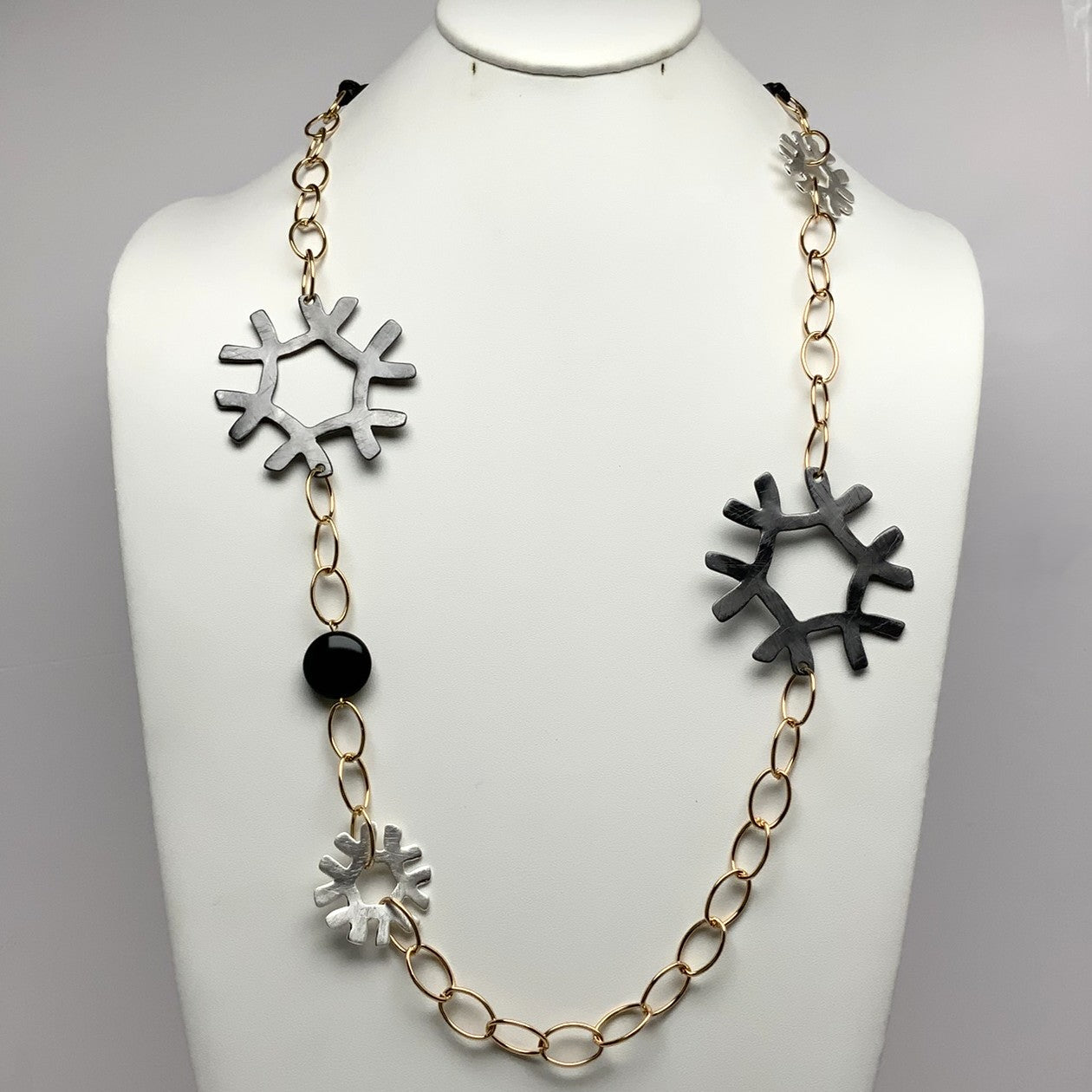 Cord Snowflake Shape Necklace