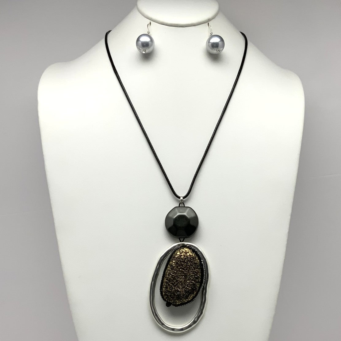 Oval Stone Statement Cord Necklace Set