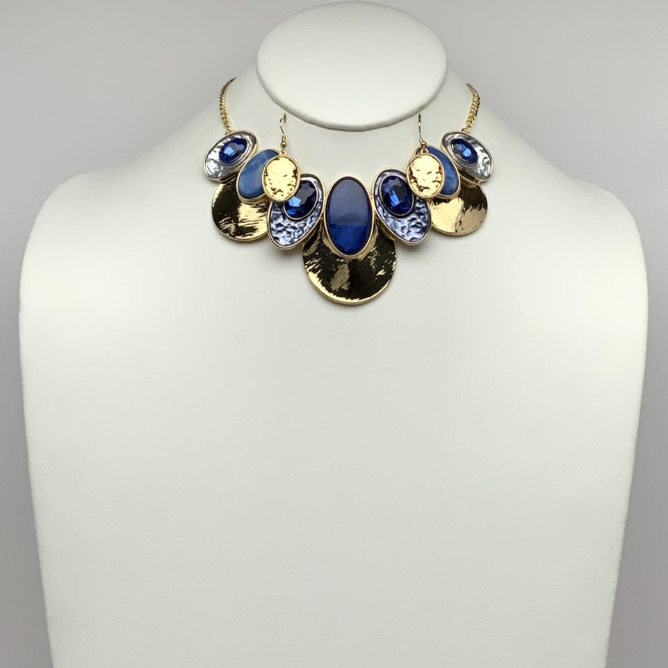 Short Metal Bib Style with Glassy Lucite Ovals Necklace Set