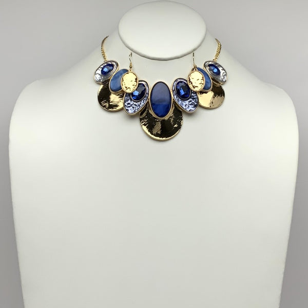 Short Metal Bib Style with Glassy Lucite Ovals Necklace Set