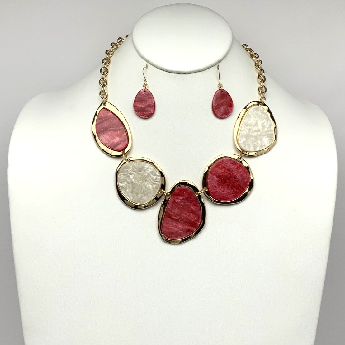 Lucite Necklace Set