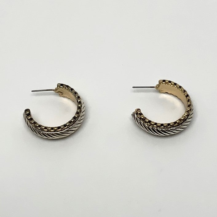 Ribbed Hoop Earrings