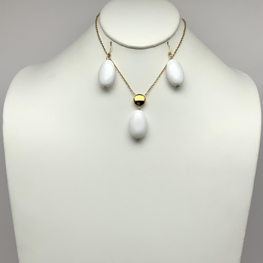 Lucite Stone Pendant Chain Necklace Set