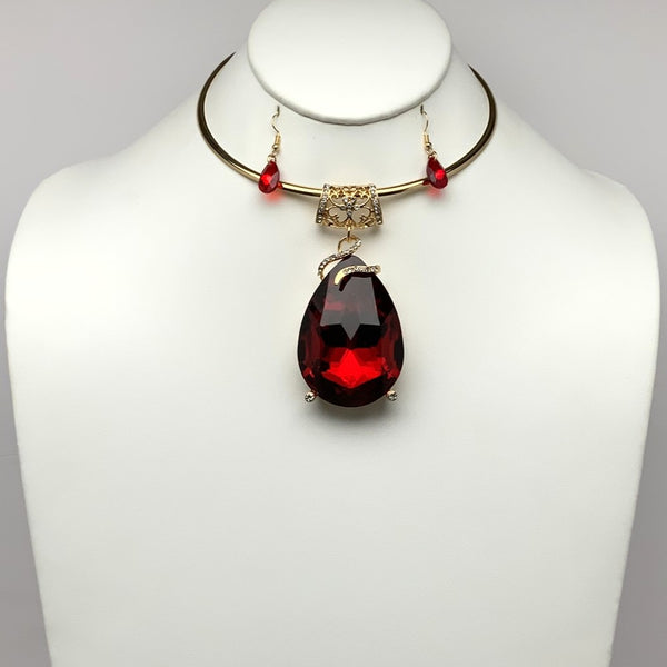 Bib Style Teardrop Crystal Pendant Necklace Set