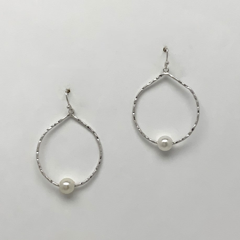 Textured Circle Single Pearl Bead Earrings