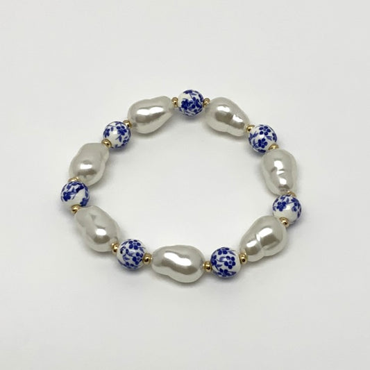 Tiny Flower Print Pearlescent Bracelet