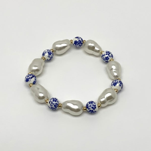 Tiny Flower Print Pearlescent Bracelet