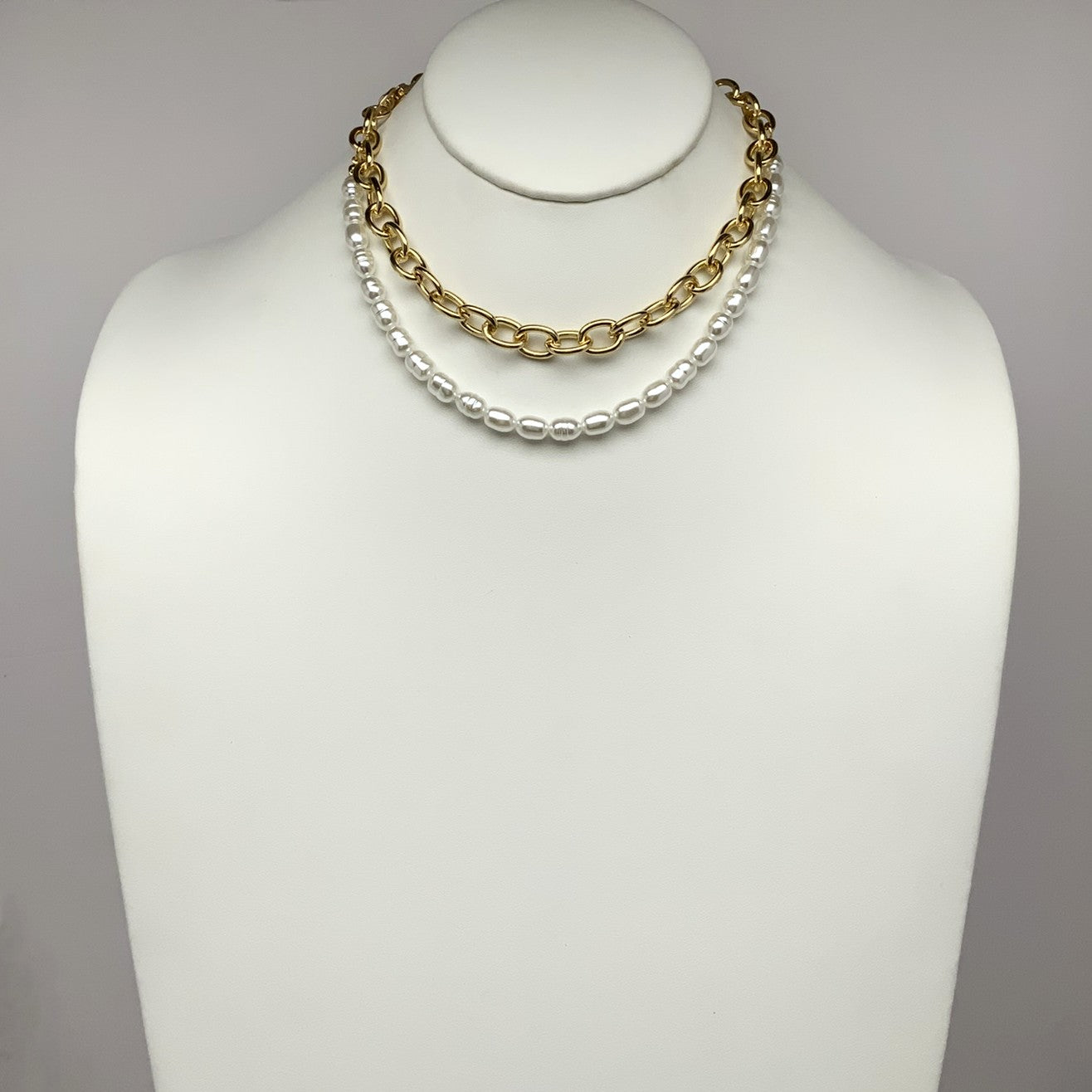 Chunky Chain Pearl Necklace
