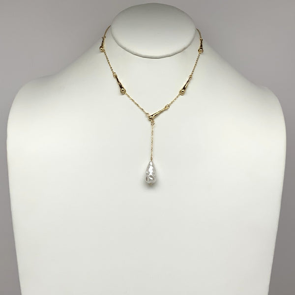 Delicate Melting Drop Pearl Pendant Necklace