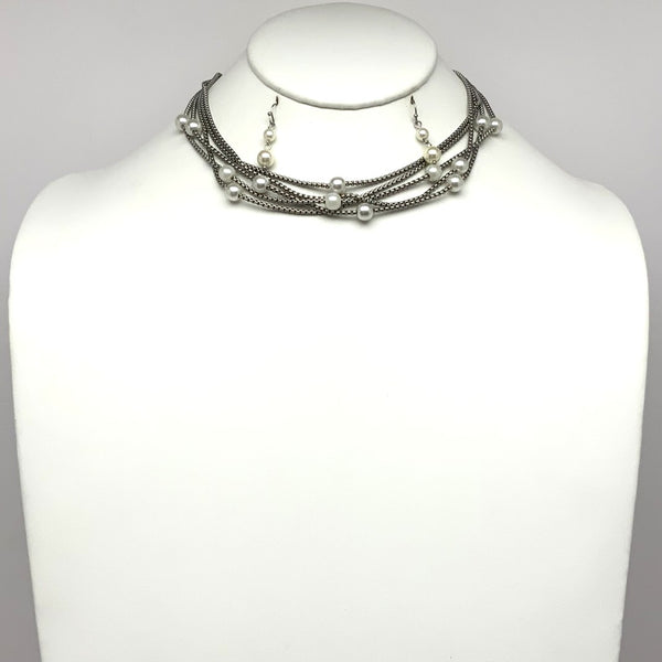 Layered Pearl Necklace Set