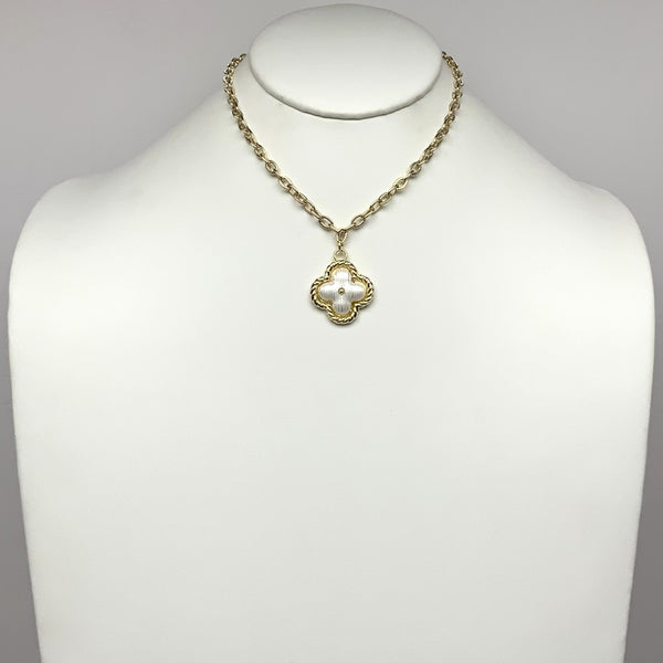 Pearlescent Clover Chain Necklace