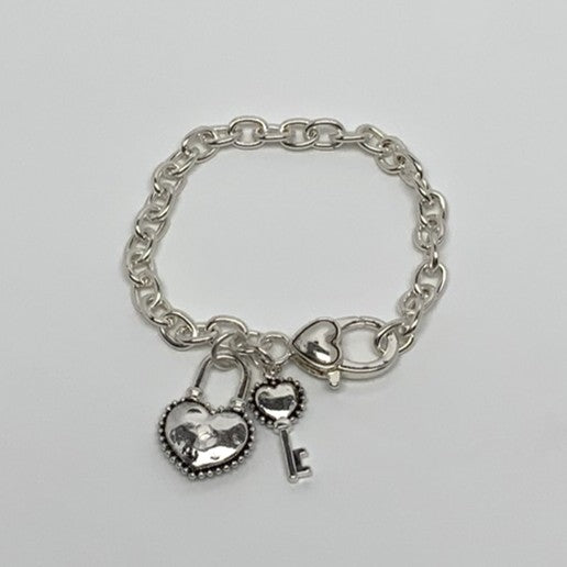 Chain Heart Clasp Charm Bracelet