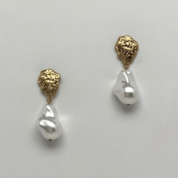 Gold Hammered Pearl Earrings