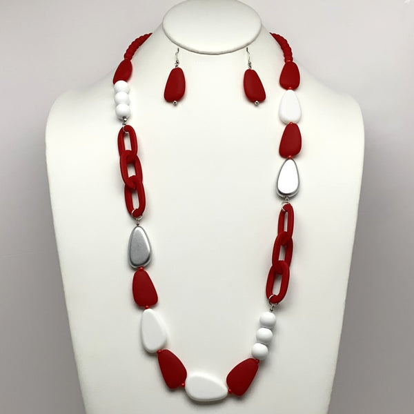 Vintage White and Red beaded Necklace Set