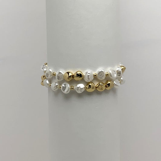 Organic Shape Pearl with Gold Bracelet