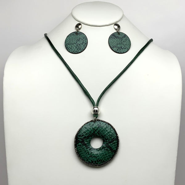 Faux Reptile Ring Cord Necklace Set