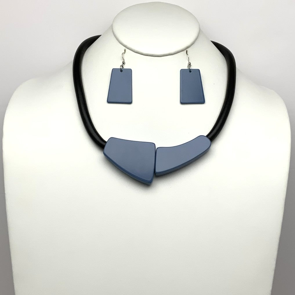 Resin Magnetic Necklace
