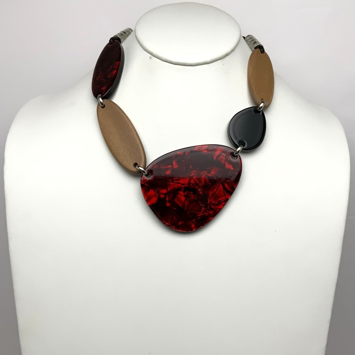 Flat Riverstone Necklace