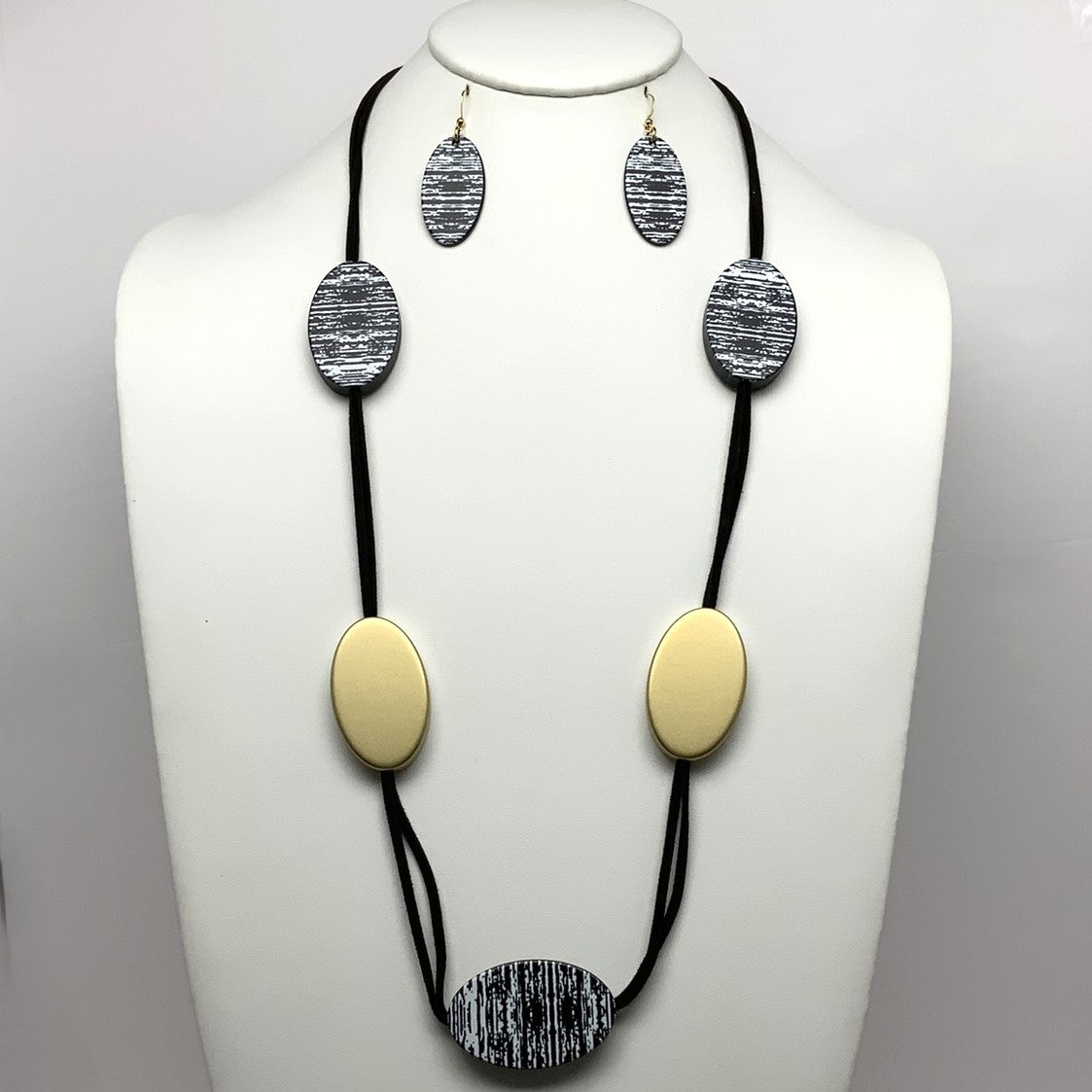 Stone Print and Gold Necklace