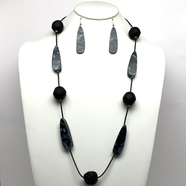 Acrylic and Lucite Shapes Necklace Set