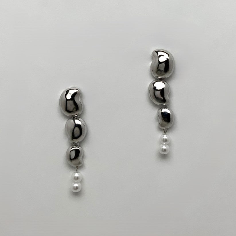Tiered Dangle w/Pearls Earrings