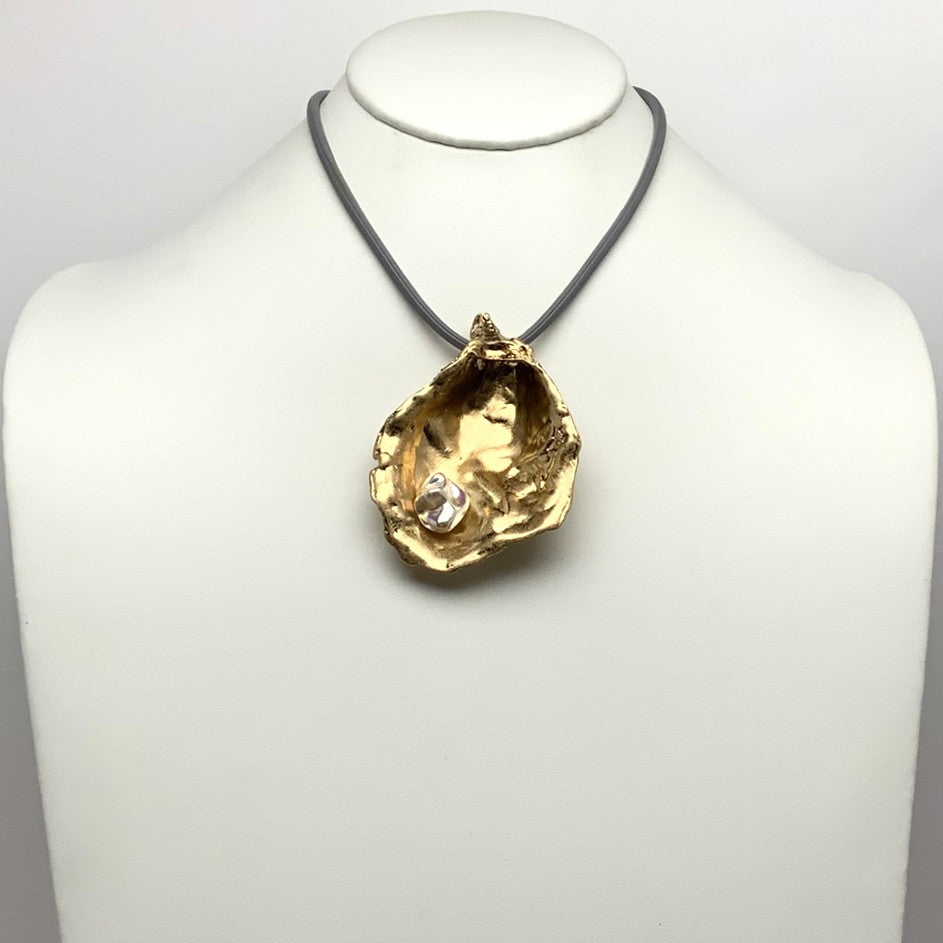 Oyster Pearl Pendant Necklace