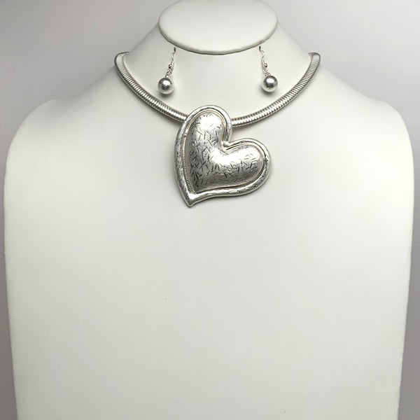 Statement Heart Pendant Short Necklace Set