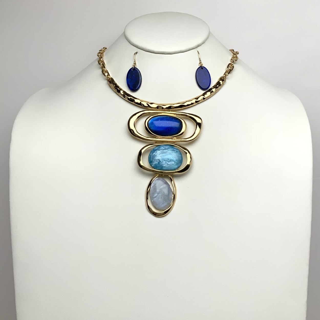 Bib Style Textured Enamel Drop Necklace Set