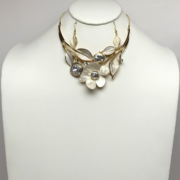 Flower Lucite Necklace