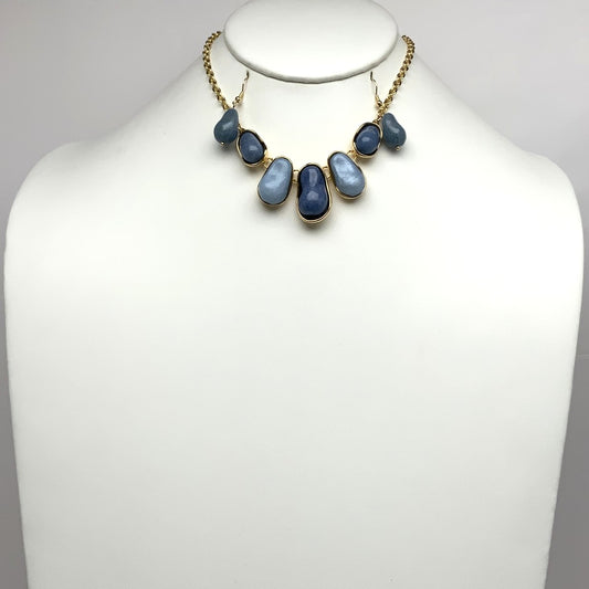 Teardrop Shaped Stones Necklace
