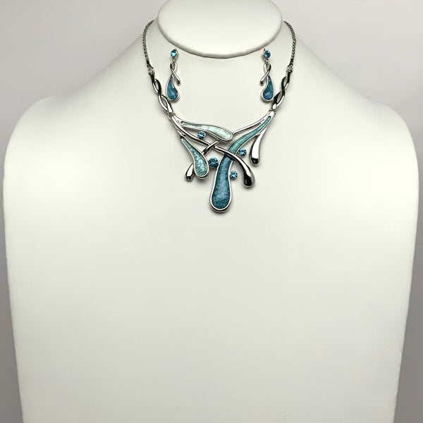 Short Glassy/Lucite Bib Style Necklace Set